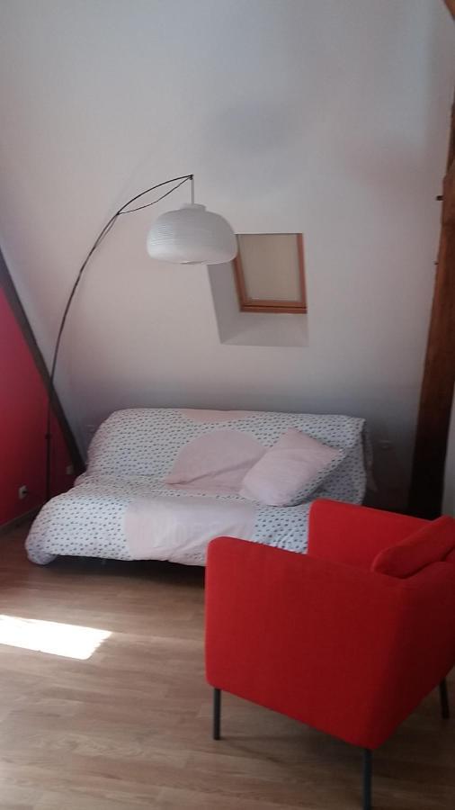 Le Charme Du Chateau Apartment Les Andelys Bagian luar foto